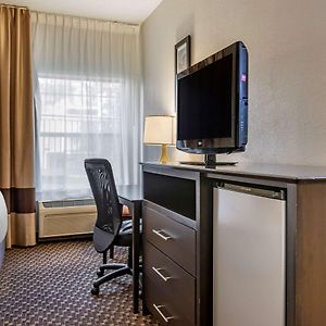 Queen Room Mobility accessible